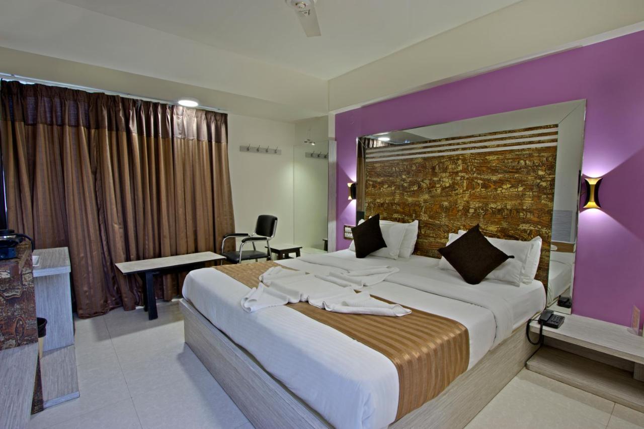 Mannars Residency Villa Mysore Exterior photo